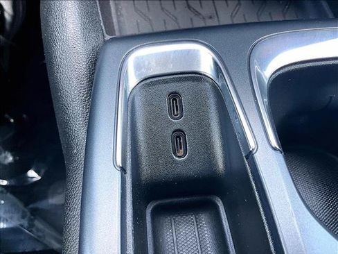 Used 2025 Chevrolet Equinox EV LT FWD image 26