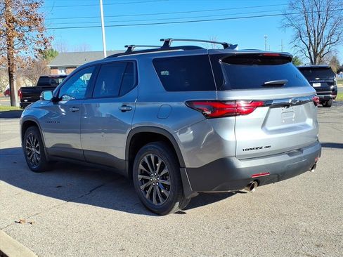 Used 2023 Chevrolet Traverse RS image 5