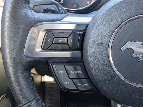 Used 2016 Ford Mustang Premium image 25