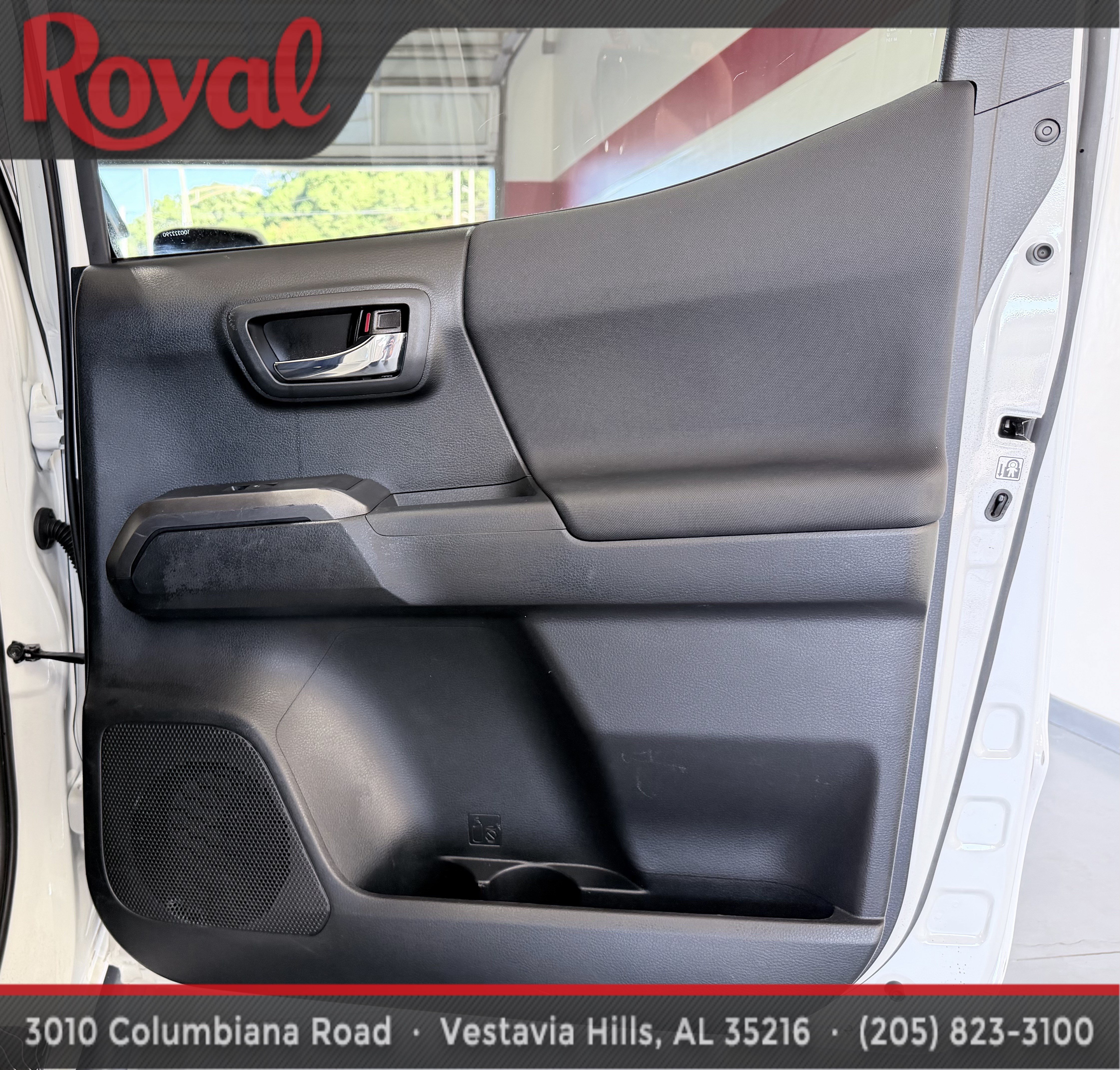 Used 2017 Toyota Tacoma TRD Sport w/ Tow Package RWD image 16