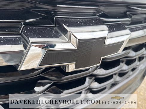 Used 2025 Chevrolet Trax RS w/ Driver Confidence Package image 37