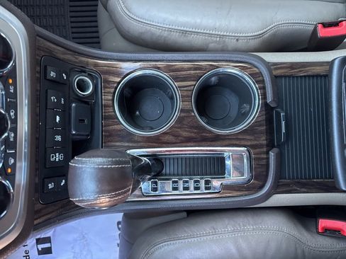 Used 2016 GMC Acadia Denali image 23