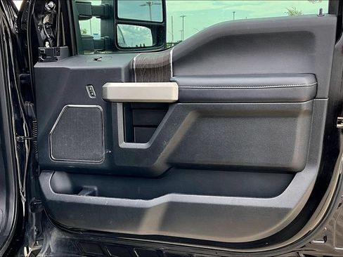 Used 2021 Ford F250 Lariat AWD/4WD image 17