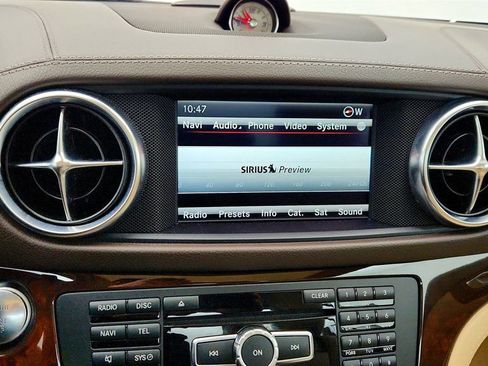 Used 2016 Mercedes-Benz SL 400 w/ Premium I Package image 18