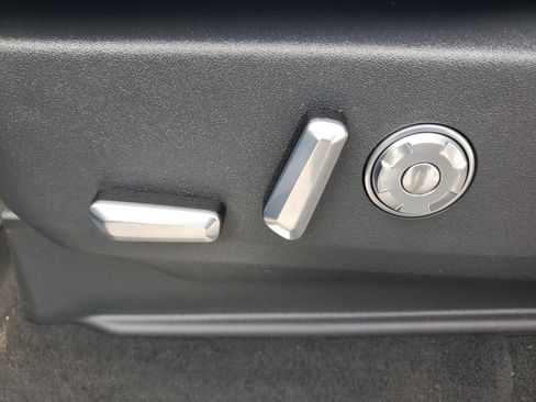 New 2026 Lincoln Navigator Reserve AWD/4WD image 13