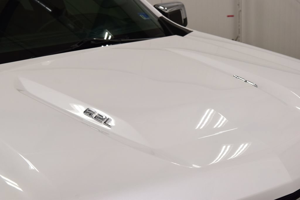 Used 2022 Chevrolet Silverado 1500 LTZ AWD/4WD image 16