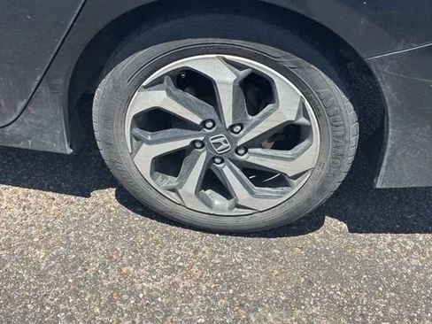Used 2017 Honda Accord EX-L image 18