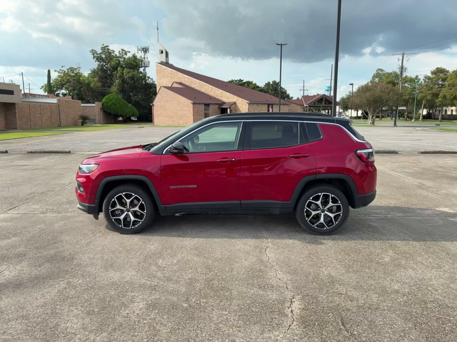 Used 2025 Jeep Compass Limited AWD/4WD image 8