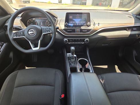 Used 2023 Nissan Altima 2.5 SV image 23