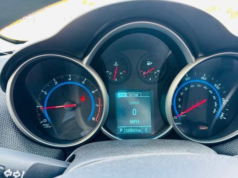 Used 2016 Chevrolet Cruze LT FWD image 23