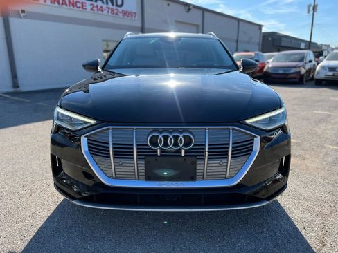 Used 2019 Audi e-tron Prestige image 14