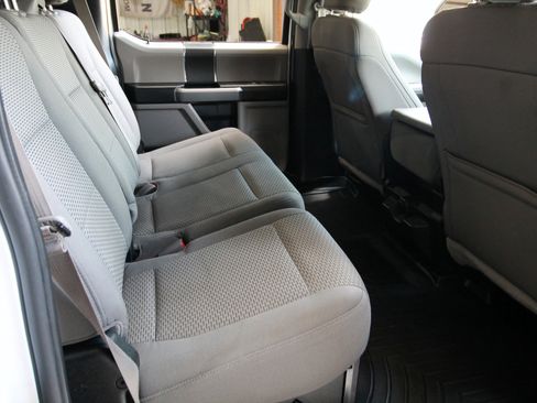 Used 2017 Ford F350 XLT w/ XLT Value Package AWD/4WD image 38