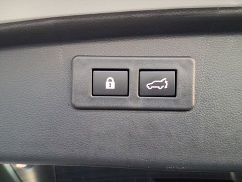 Certified 2022 Subaru Outback Limited w/ Popular Package #2 image 9