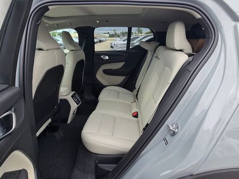 New 2026 Volvo XC40 B5 Plus w/ Protection Package Premier AWD/4WD image 15