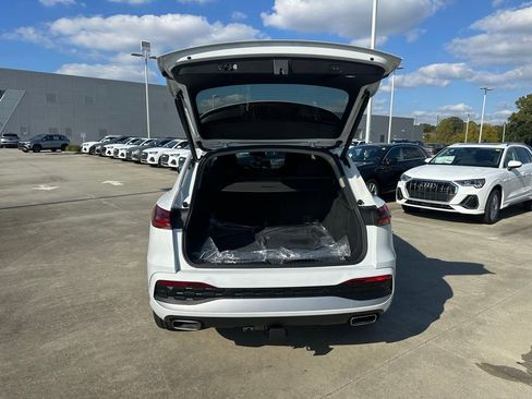 New 2025 Audi Q5 Premium Plus image 24