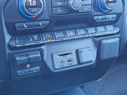 Used 2020 Chevrolet Silverado 2500 LT w/ All Star Edition image 21