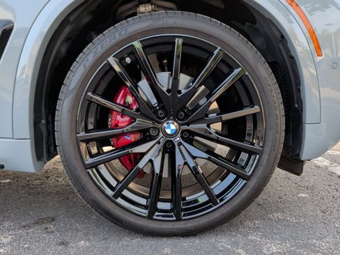 Used 2026 BMW X5 xDrive40i w/ M Sport Package AWD/4WD image 14