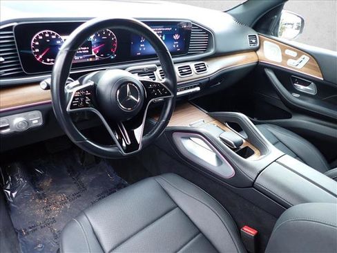 Used 2025 Mercedes-Benz GLE 350 4MATIC image 11
