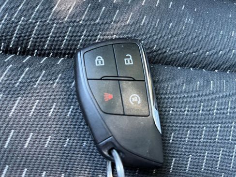 Used 2025 Chevrolet Equinox LT FWD image 25