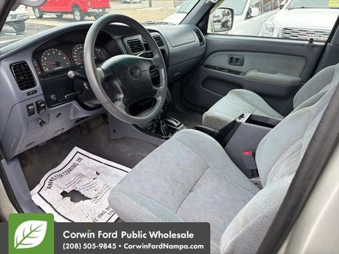 Used 2000 Toyota 4Runner SR5 image 12