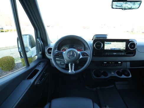 New 2026 Mercedes-Benz Sprinter 2500 image 24