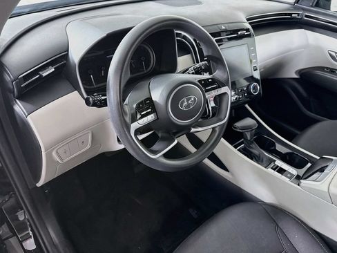 Certified 2024 Hyundai Tucson SE FWD image 18