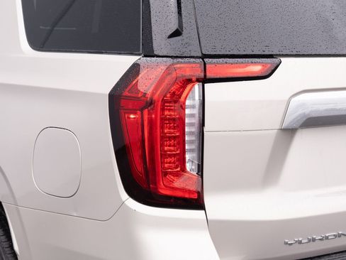 Used 2023 GMC Yukon Denali AWD/4WD image 25