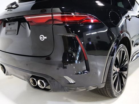 Used 2022 Jaguar F-PACE SVR AWD/4WD image 9
