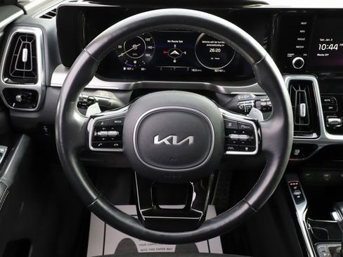 Used 2023 Kia Sorento SX image 27