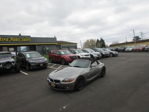 Used 2003 BMW Z4 2.5i image 46