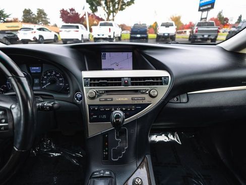 Used 2013 Lexus RX 450h AWD image 17