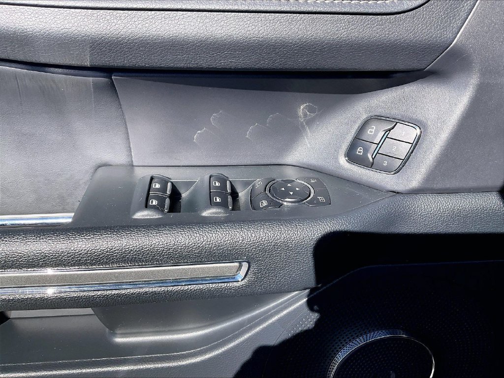 Used 2024 Ford Expedition XLT AWD/4WD image 40