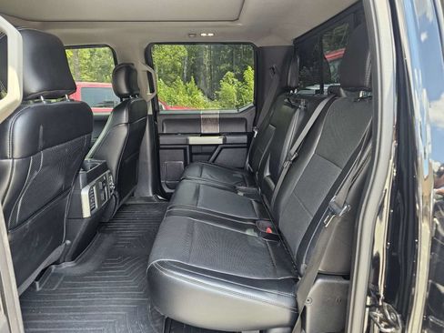 Used 2017 Ford F250 Lariat w/ Lariat Ultimate Package AWD/4WD image 14