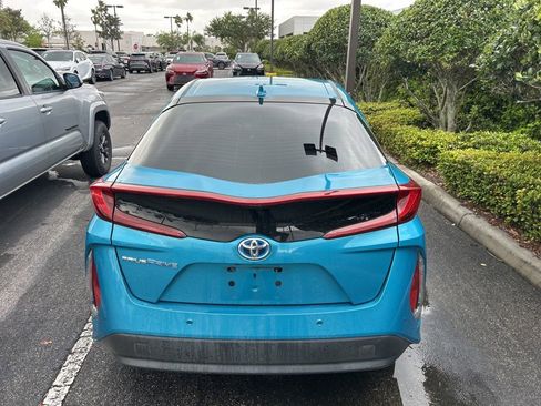 Used 2017 Toyota Prius Prime Advanced image 14