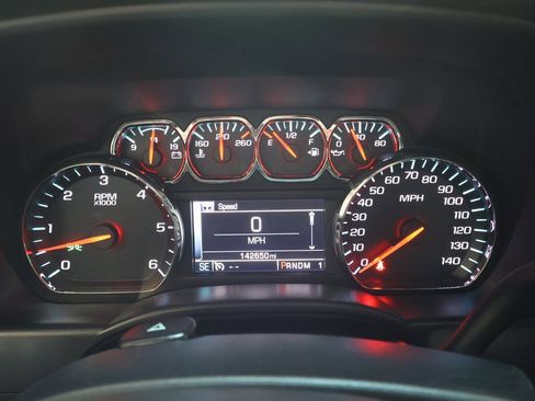 Used 2015 Chevrolet Silverado 2500 LT w/ LT Convenience Package image 20