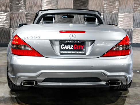 Used 2011 Mercedes-Benz SL 550 w/ Premium I Pkg image 9
