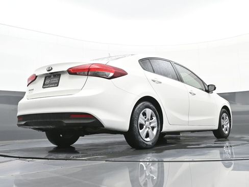 Used 2018 Kia Forte LX w/ LX Rear Camera Package image 40