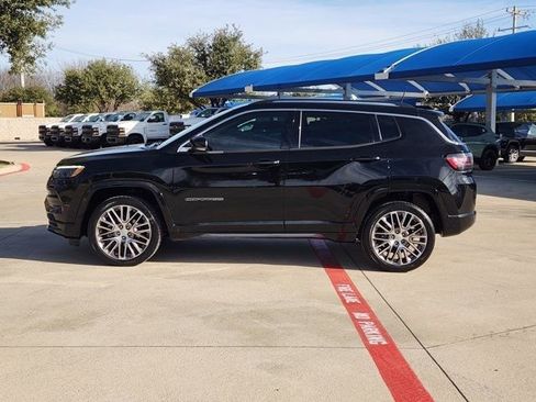 Used 2022 Jeep Compass Limited w/ Elite Group image 12