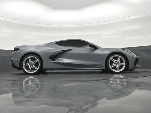 Used 2025 Chevrolet Corvette Stingray Coupe w/ 1LT RWD image 28
