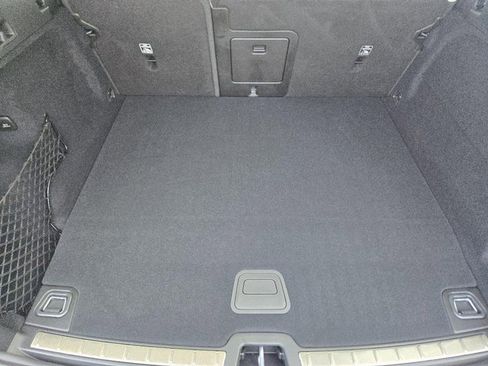 Used 2025 Volvo XC60 T8 Plus w/ Protection Package Premier image 40