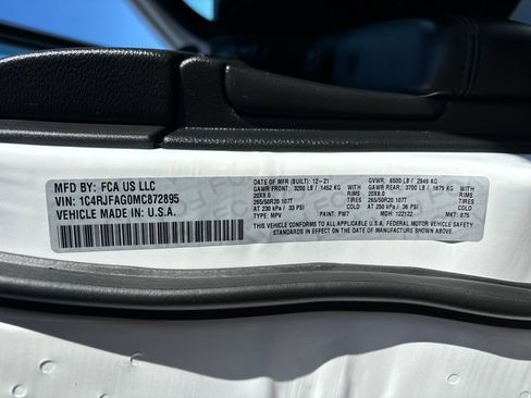 Used 2021 Jeep Grand Cherokee Laredo X image 29