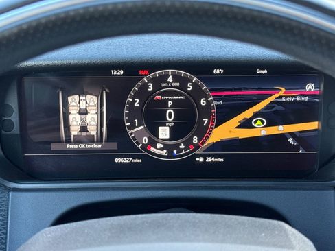 Used 2018 Land Rover Range Rover Velar R-Dynamic SE image 19