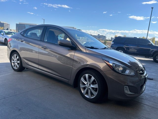 Used 2013 Hyundai Accent GLS w/ Premium Pkg FWD image 2