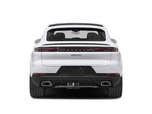 Used 2025 Porsche Cayenne Turbo image 8