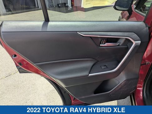 Used 2022 Toyota RAV4 XLE w/ Convenience Package AWD/4WD image 29