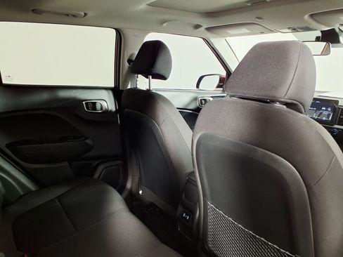 Certified 2026 Hyundai Venue SEL FWD image 11