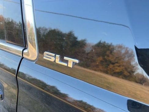 Used 2019 GMC Yukon SLT image 7