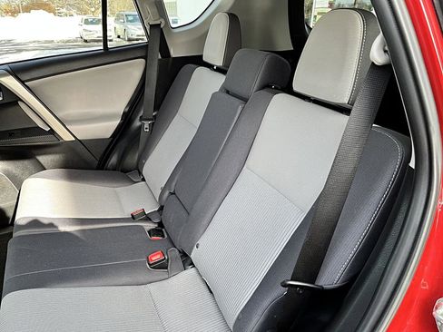 Used 2015 Toyota RAV4 XLE image 26