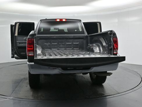 Used 2024 RAM 1500 Classic SLT image 27