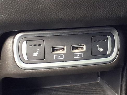 Used 2023 Alfa Romeo Stelvio Sprint image 16